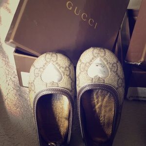 Gucci infant shoes